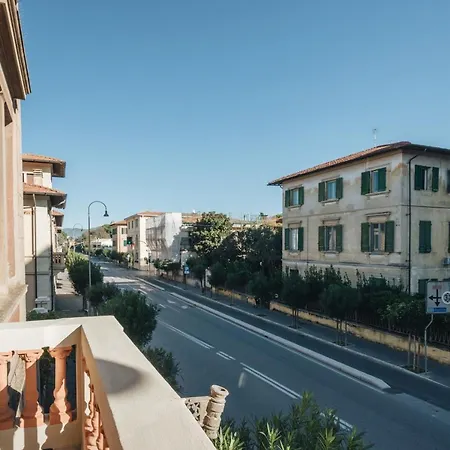 Bonanno Street Tower Free Parking Piza